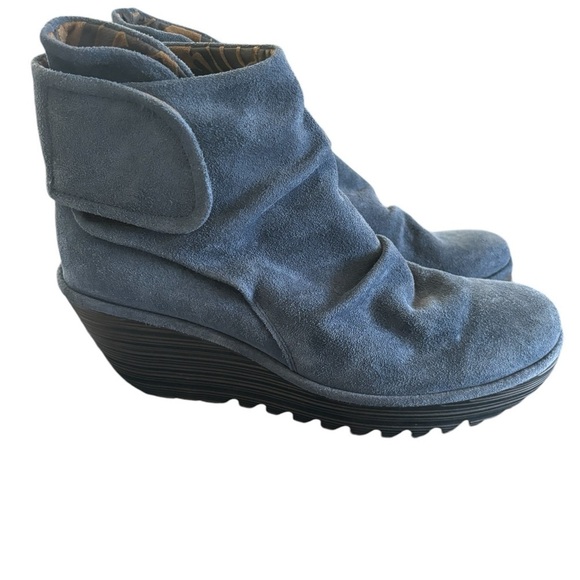 Fly London Yegi Wedge Ankle Booties EUR 42 Womens Sz 11 Navy Suede Casual - Picture 1 of 7